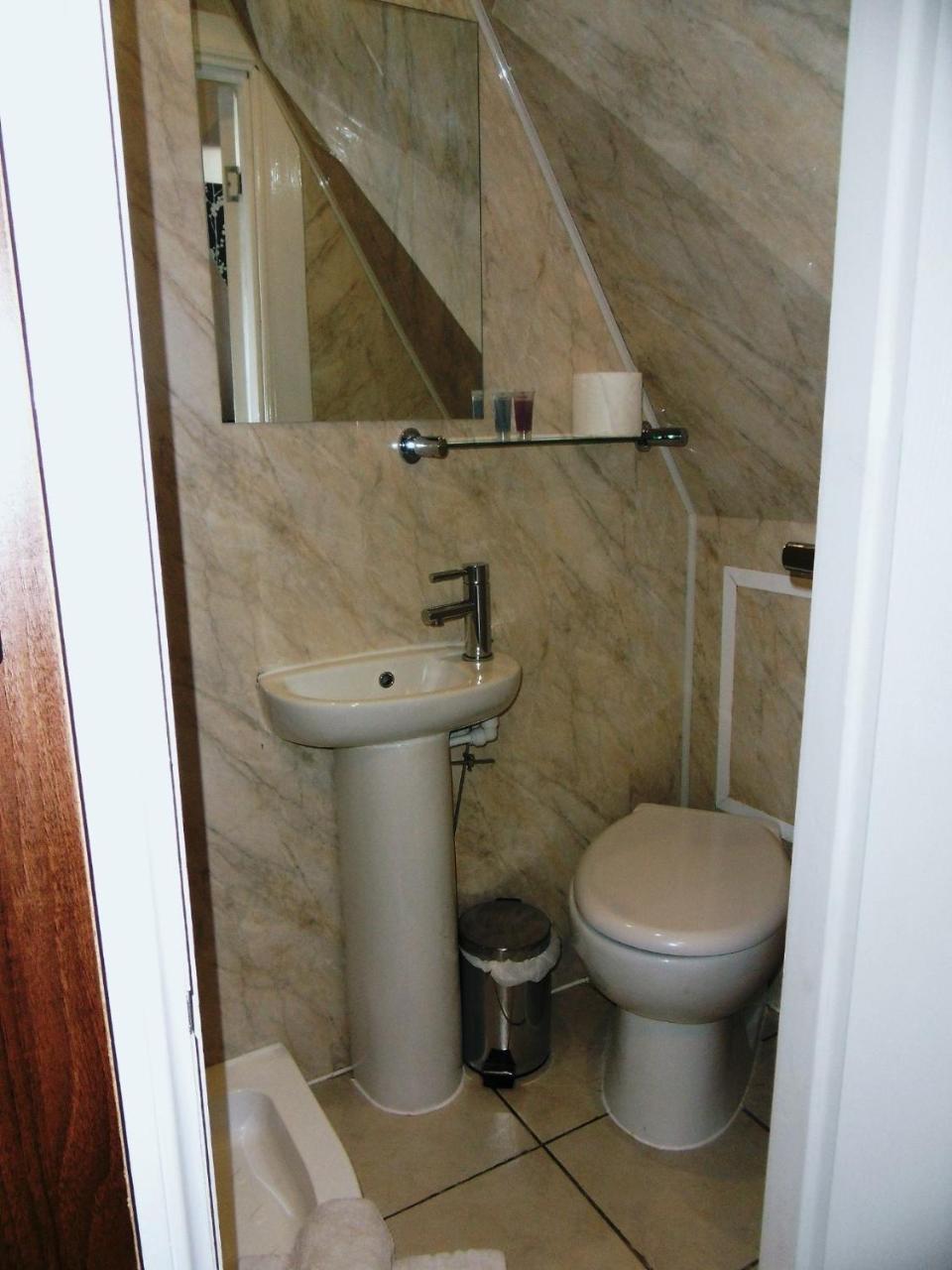 Blossom Guest House Единбург Екстер'єр фото